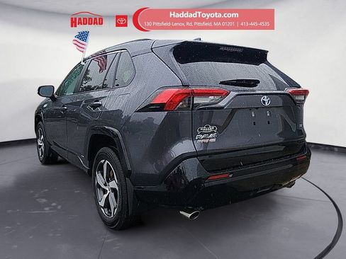 Used 2023 Toyota RAV4 SE AWD/4WD image 3