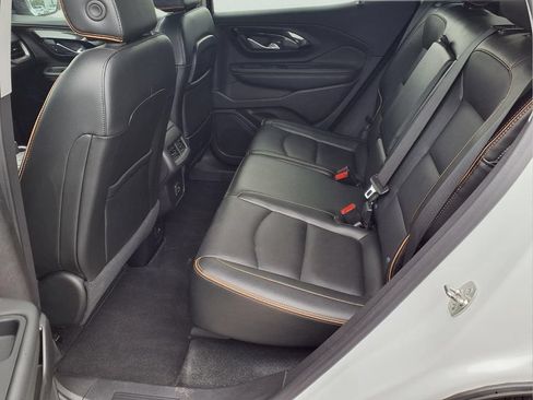 Used 2024 GMC Terrain AT4 AWD/4WD image 23