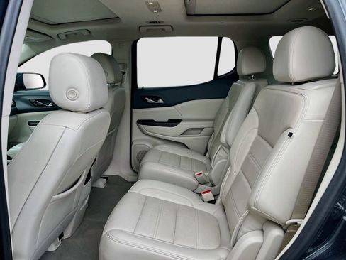 Used 2023 GMC Acadia Denali w/ Denali Ultimate Package FWD image 26