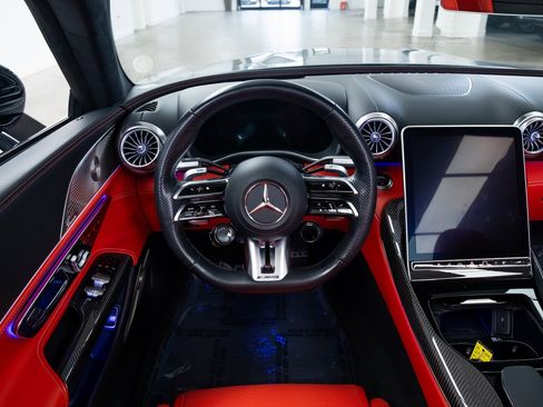 Used 2022 Mercedes-Benz SL 63 AMG 4MATIC image 14