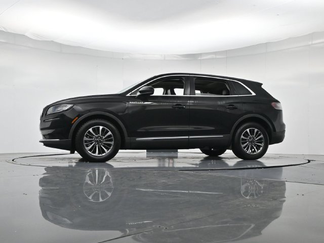 Used 2023 Lincoln Nautilus Reserve FWD image 33