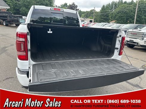 Used 2024 RAM 1500 Laramie AWD/4WD image 15