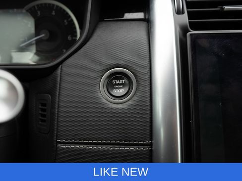 Used 2023 Land Rover Discovery HSE R-Dynamic AWD/4WD image 11