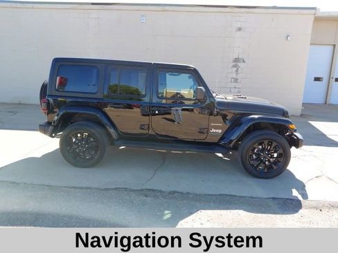 Used 2023 Jeep Wrangler Unlimited Sahara w/ Cold Weather Group AWD/4WD image 3