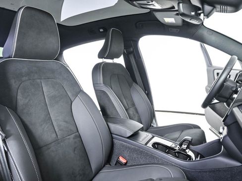 Certified 2023 Volvo C40 P8 Recharge Ultimate w/ Protection Package Premier AWD/4WD image 23