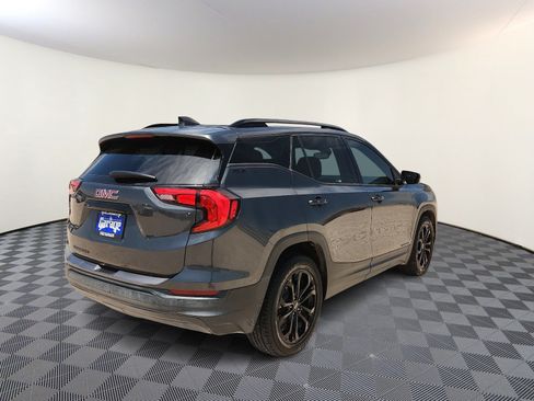 Used 2020 GMC Terrain SLE w/ Elevation Edition FWD image 4