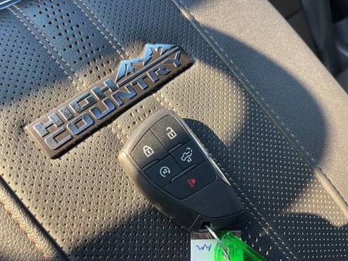 Used 2025 Chevrolet Silverado 3500 High Country w/ High Country Premium Package image 39