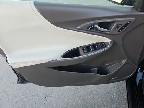 Used 2024 Chevrolet Malibu LT image 8