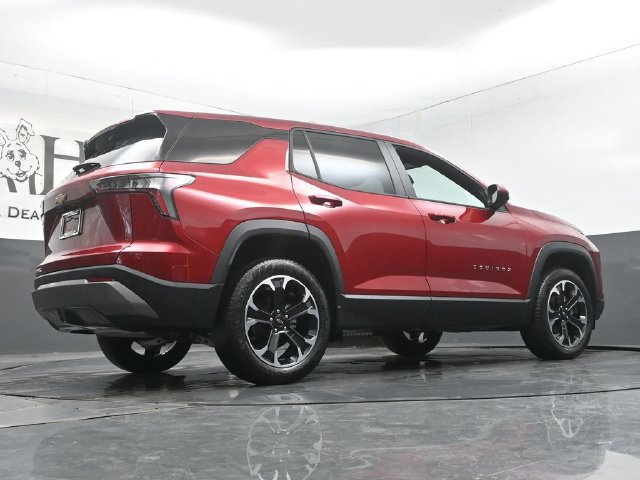 New 2026 Chevrolet Equinox LT w/ Safety and Technology Package FWD image 11