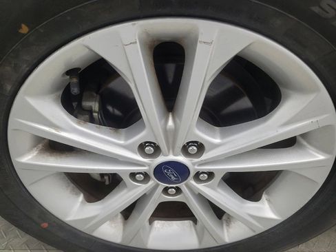 Used 2017 Ford Escape SE FWD image 31