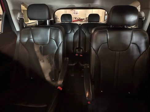 Used 2023 Kia Sorento EX image 31