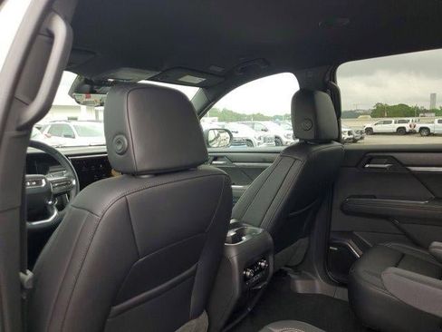 New 2026 GMC Acadia Elevation w/ Elevation Premium Package FWD image 8