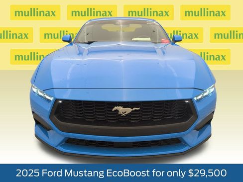 Used 2025 Ford Mustang Coupe RWD image 14