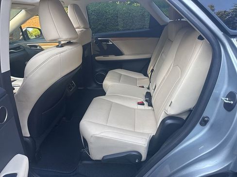 Used 2022 Lexus RX 350L FWD w/ Premium Package image 27