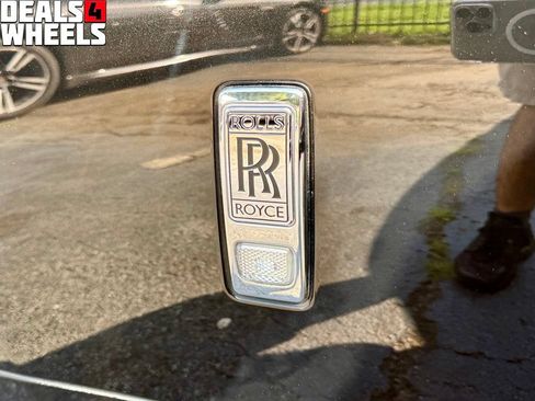 Used 2015 Rolls-Royce Wraith RWD image 49