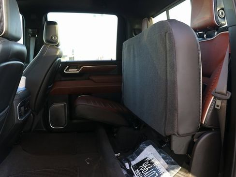 Used 2025 GMC Sierra 2500 Denali Ultimate image 13