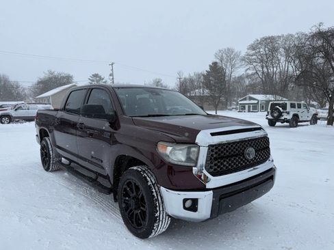 Used 2020 Toyota Tundra SR5 image 8