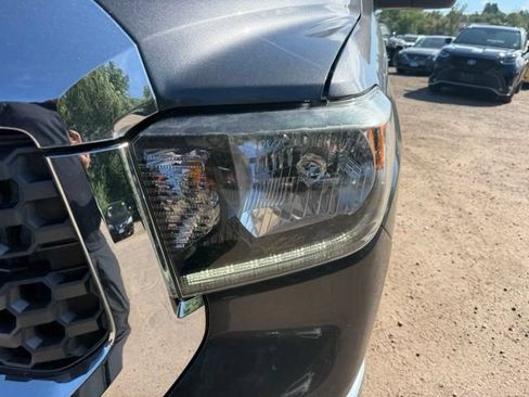 Used 2021 Toyota Tundra SR5 w/ SR5 Upgrade Package AWD/4WD image 9