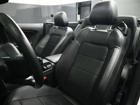 Used 2023 Ford Mustang Premium RWD image 40