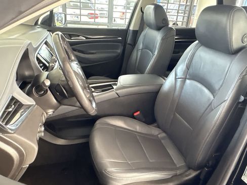 Used 2018 Buick Enclave Premium image 10