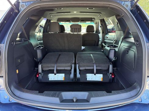 Used 2017 Ford Explorer XLT AWD/4WD image 13