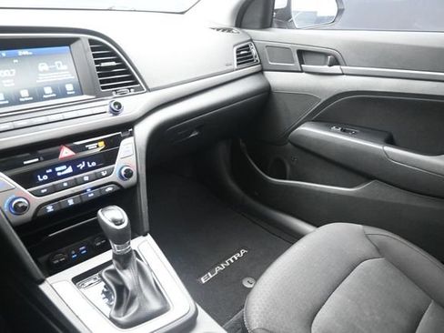 Used 2018 Hyundai Elantra Value Edition FWD image 29