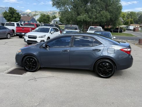 Used 2016 Toyota Corolla LE FWD image 7