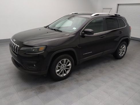 Used 2021 Jeep Cherokee Latitude Plus image 2