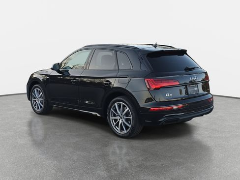 Certified 2023 Audi Q5 e Prestige image 7