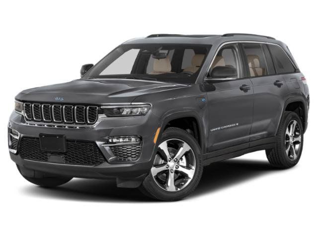 Used 2023 Jeep Grand Cherokee Summit AWD/4WD image 1