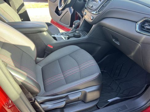 Used 2024 Chevrolet Equinox RS w/ LPO, Floor Liner Package image 34