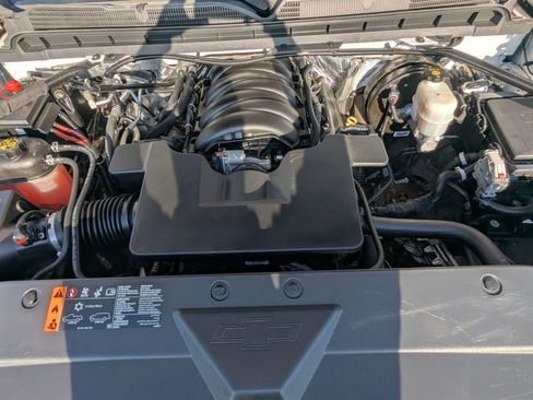 Used 2017 Chevrolet Silverado 1500 Custom w/ LPO, Street Package RWD image 23