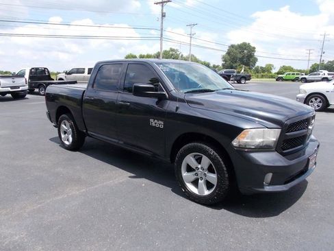 Used 2014 RAM 1500 Express image 11