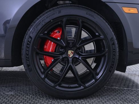Used 2026 Porsche Macan GTS image 14