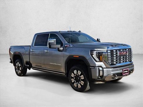 Used 2024 GMC Sierra 2500 Denali w/ Technology Package image 3