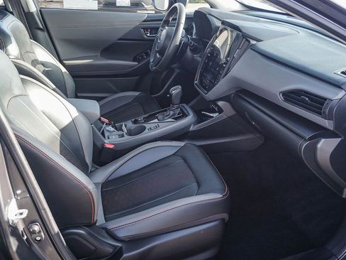 Certified 2025 Subaru Crosstrek 2.5i Limited w/ Crosstrek Mirror Package image 12