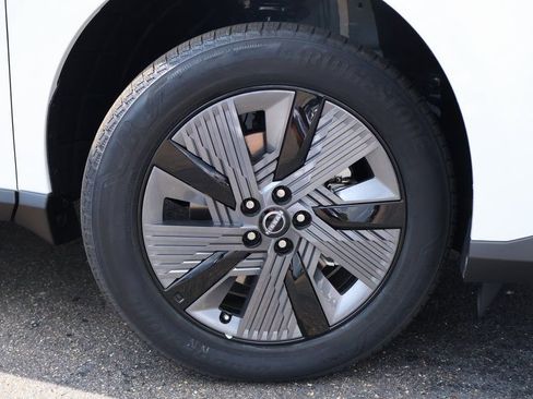 New 2025 Nissan Murano SL image 17