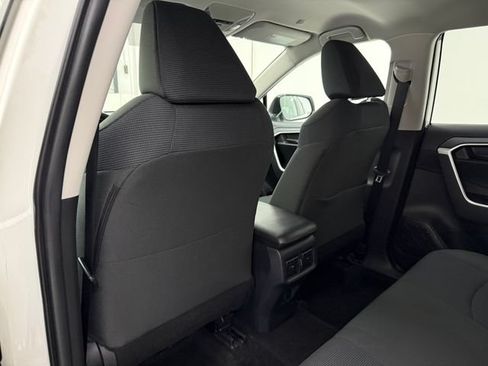 Used 2025 Toyota RAV4 LE FWD image 30