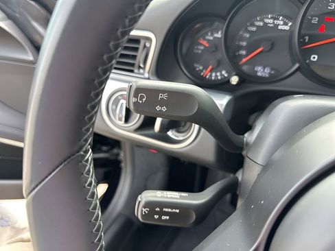 Used 2018 Porsche 911 Carrera image 23