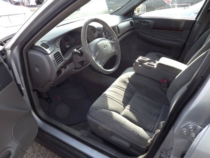 Used 2004 Chevrolet Impala FWD image 6