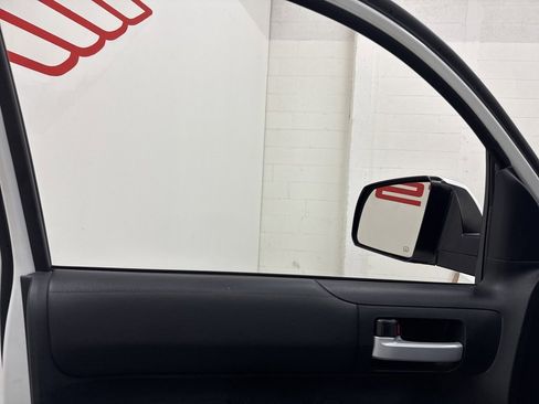 Used 2019 Toyota Tundra SR5 image 40