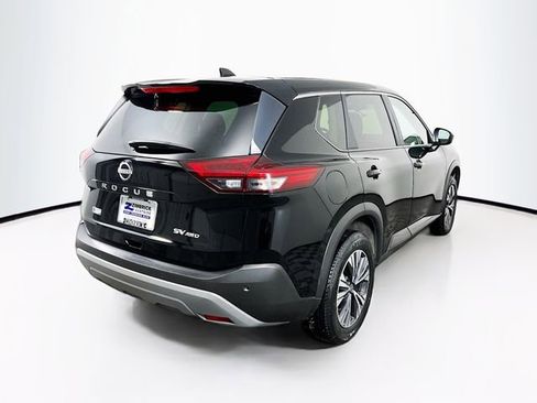 Used 2023 Nissan Rogue SV image 7