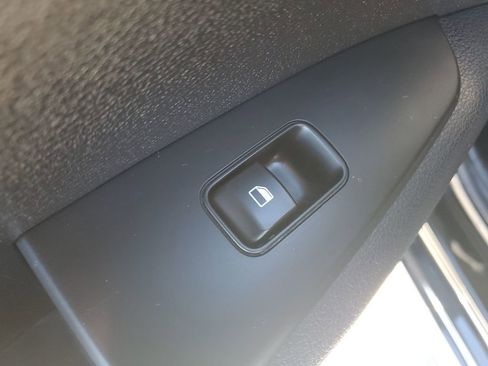 Used 2024 Kia Forte LXS image 12