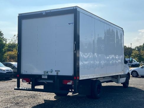 Used 2024 Mercedes-Benz Sprinter 4500 image 10