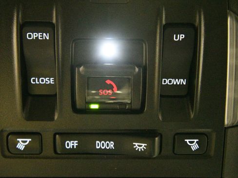 Used 2023 Toyota Highlander XSE image 19