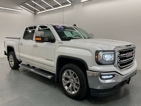 Used 2018 GMC Sierra 1500 SLT w/ SLT Premium Package AWD/4WD image 8