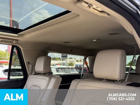 Used 2024 Ford Expedition Max Limited image 11