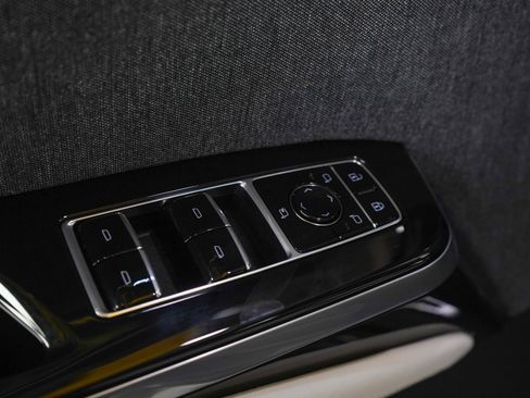Used 2026 Cadillac Escalade ESV Platinum Sport AWD/4WD image 25