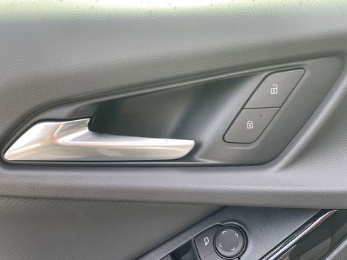 New 2026 Chevrolet Equinox LT image 34