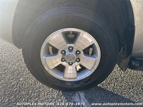 Used 2004 Toyota 4Runner SR5 image 24